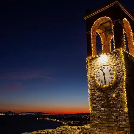 Klovino House بيت للعطل